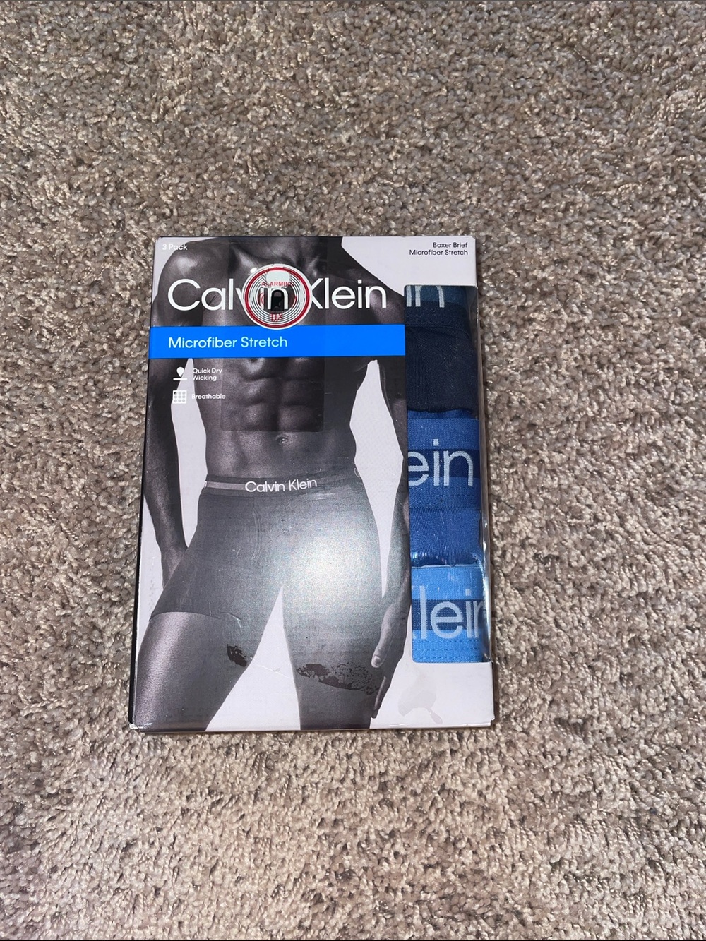 NWT Calvin Klein Men's Boxer Briefs Three Pack - Navy and Light Blue size large